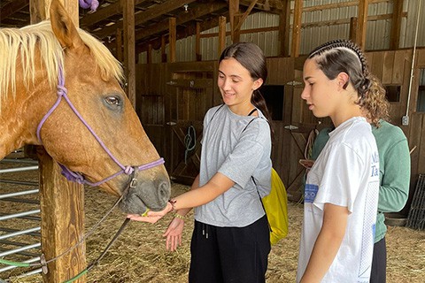 Eden and Leah with horse2