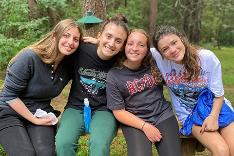 Jewish high school girls - WIN a FULL scholarship for Jewish summer camp